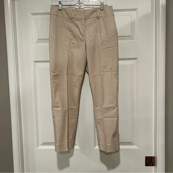 Ann Taylor Cropped Stretch Tan Pants Size 4 EUC It#C29 - Picture 1 of 14